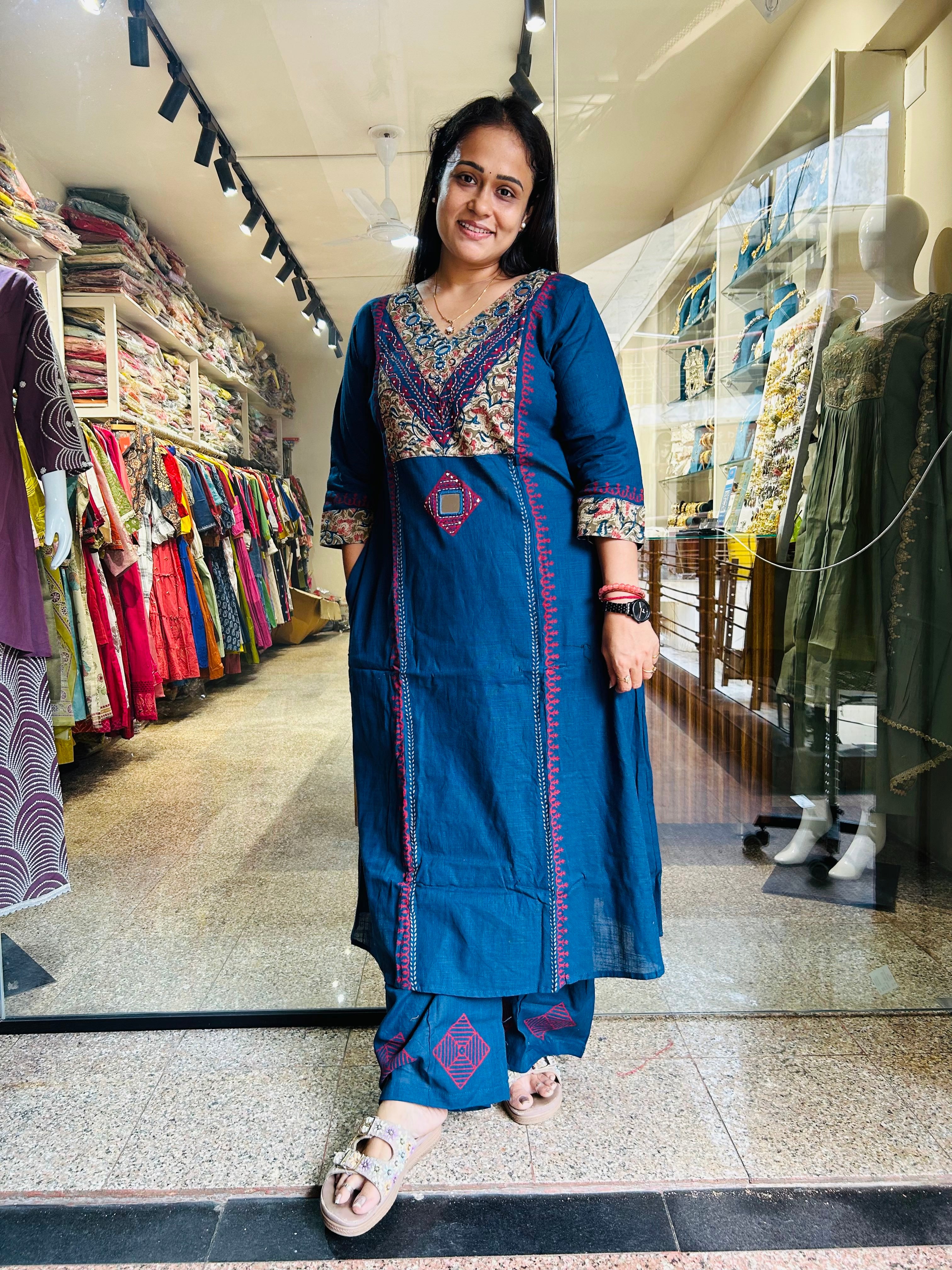 Bule Gamthi A line top with Plazzo