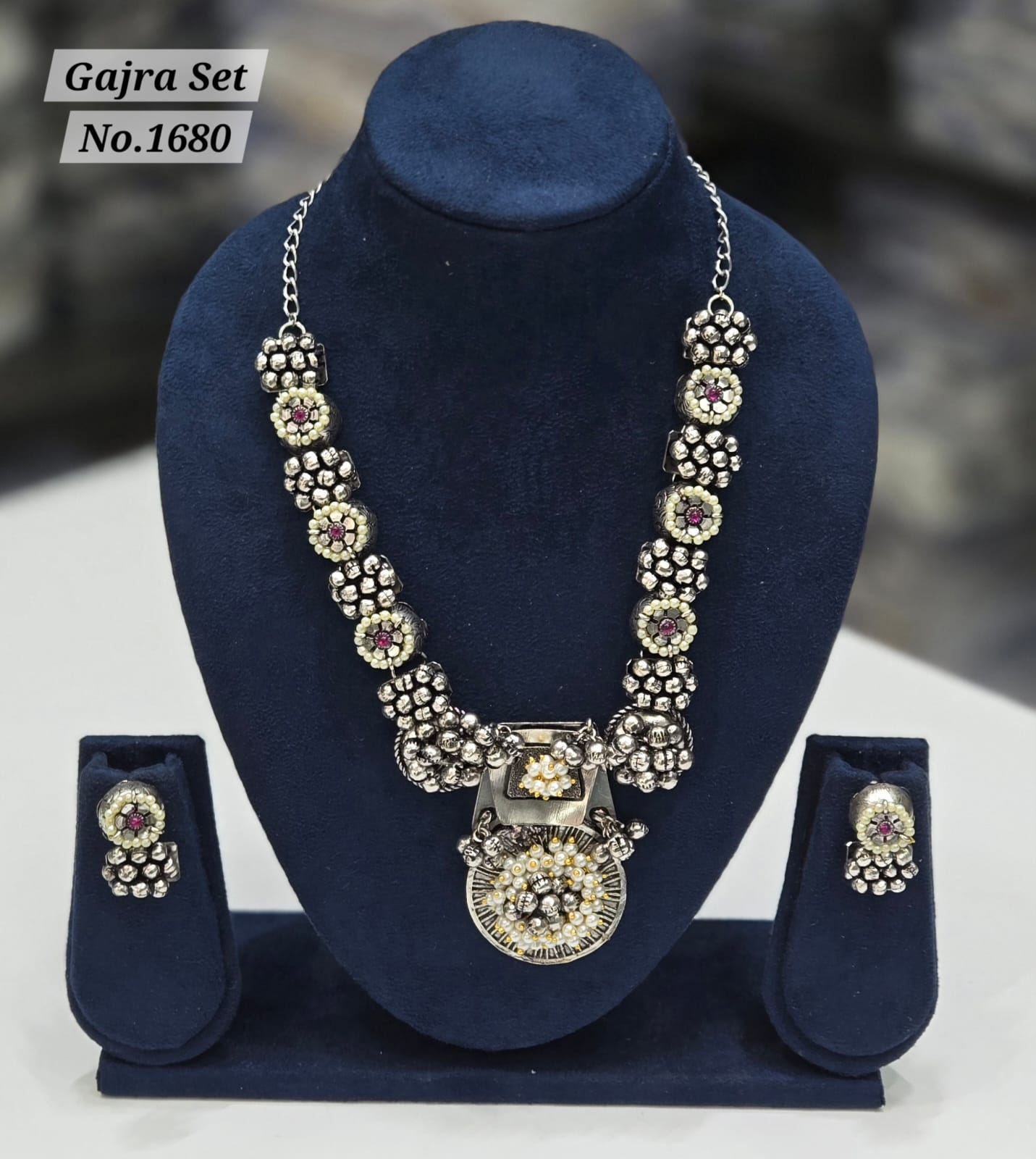 Gajra Set